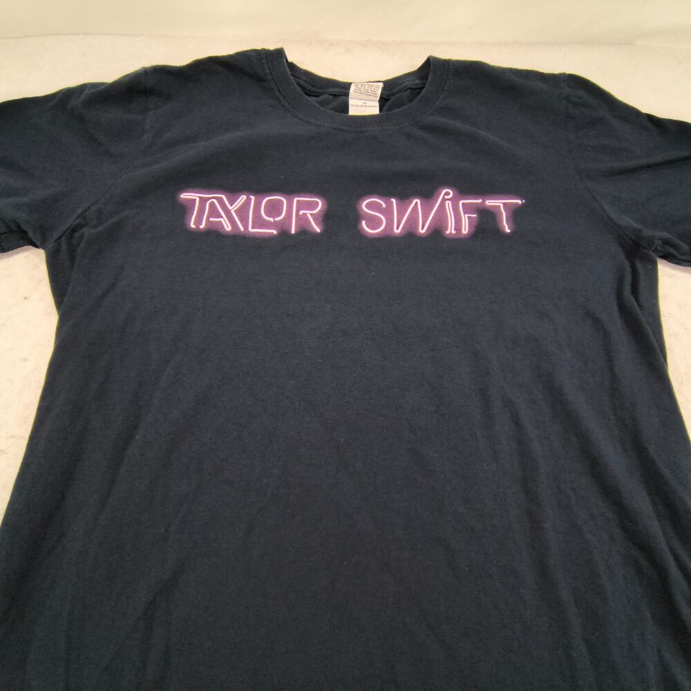 Taylor Swift  1989 World Tour Band Crew Neck Shirt Womens Size Medium M Black